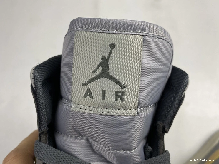 (W) 1 Jordan Grey Mid - BQ6472-020 Onyx 0520